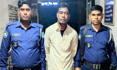 সালথায় মাদক ব্যবসায়ী গ্রেপ্তার