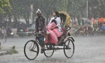 ঢাকায় হালকা থেকে মাঝারি বৃষ্টির সম্ভাবনা, স্বস্তি মিলবে গরম থেকে