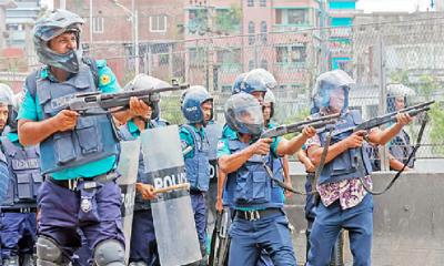 বিক্ষোভ দমনে নির্বিচারে গুলি চালানোর নির্দেশ দিয়েছিলেন শেখ হাসিনা,অডিও ফাঁস