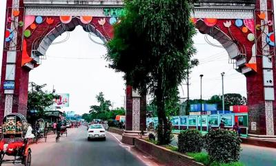 চট্টগ্রামে পিকআপ-কাভার্ডভ্যান সংঘর্ষে নিহত ৫