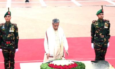 শহীদ বুদ্ধিজীবী স্মৃতিসৌধে রাষ্ট্রপতির শ্রদ্ধা নিবেদন