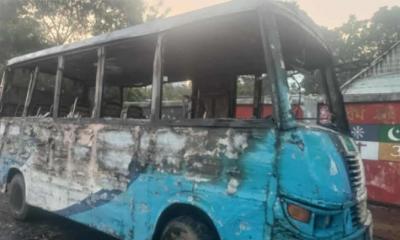 সিদ্ধিরগঞ্জের ঢাকা-চট্টগ্রাম মহাসড়কে বাসে আগুন