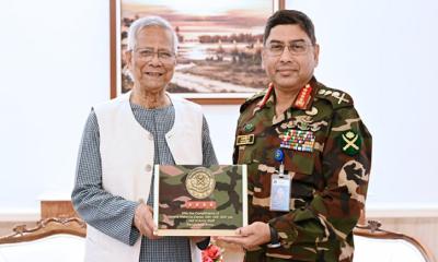 প্রধান উপদেষ্টার সঙ্গে সেনাপ্রধানের সৌজন্য সাক্ষাৎ