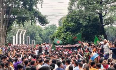 গণঅভ্যুত্থানের বর্ষপূর্তিতে শহীদ মিনারে চলচ্চিত্র প্রদর্শনী ও কনসার্ট