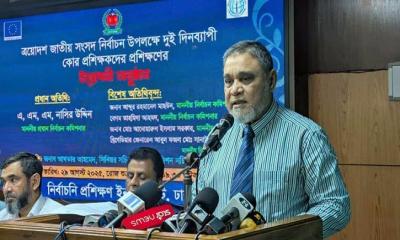 নির্বাচনী কর্মকর্তাদের নিরপেক্ষ থাকার আহ্বান সিইসির