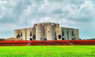 আলোচনায় নতুন এমপিদের শপথ!