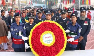 জাতির শ্রেষ্ঠ সন্তানদের বিনম্র শ্রদ্ধা জানালেন শেরপুর জেলা পুলিশ সুপার