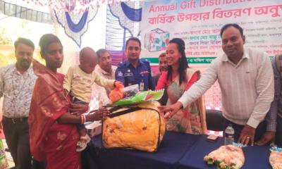সরিষাবাড়ীতে ২২৬ প্রান্তিক শিশু ও পরিবার পেল উপহার সামগ্রী