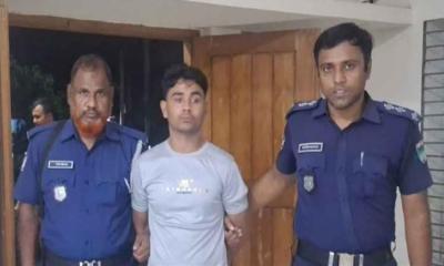 নড়াইলে স্ত্রীসহ আন্তঃজেলা ডাকাত দলের প্রধান গ্রেফতার