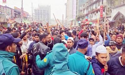 চাঁদাবাজির বিরুদ্ধে ব্যবসায়ীদের মানববন্ধনে হামলা, সেনা মোতায়েন