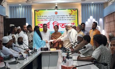 জামাতে ইসলামীর মহিলা সংসদ সদস্যের উদ্যোগে প্রধানমন্ত্রীর ত্রাণ তহবিলের অর্থ বিতরণ