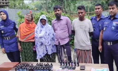 পার্বতীপুরে যৌথবাহিনীর অভিযানে মাদকদ্রব ও ৪ লক্ষ টাকাসহ আটক ৪