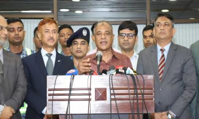 গোপালগঞ্জে নিহতদের প্রয়োজনে কবর থেকে তুলে ময়নাতদন্তের আশ্বাস স্বরাষ্ট্র উপদেষ্টার