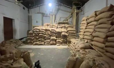 শেরপুরে ৩৩ টন সরকারি চালসহ গোডাউন মালিক আটক