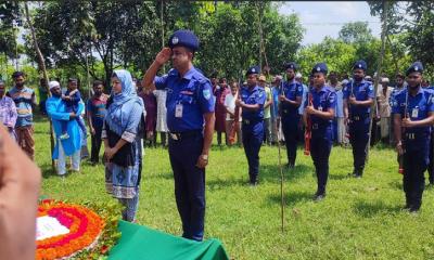 জীবননগরে বীর মুক্তিযোদ্ধা আব্দুর রহমানের রাষ্ট্রীয় মর্যাদায় দাফন