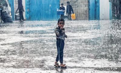 বৃষ্টি ও শীতের দাপটে মানবিক সংকটে গাজার ফিলিস্তিনিরা