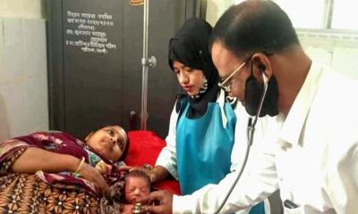 ঈদের ছুটিতেও পত্নীতলায় পরিবার পরিকল্পনা, মা ও শিশু স্বাস্থ্যসেবা অব্যাহত