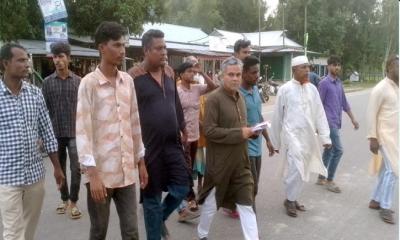 কুড়িগ্রামের নাগেশ্বরীতে ডা. ইউনুস আলীর ৩১ দফার লিফলেট বিতরণ ও জনসংযোগ