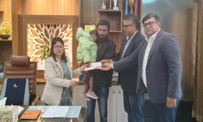 সড়কের পাশে উদ্ধার হওয়া শিশুটির ‍‍`স্বপ্ন‍‍`