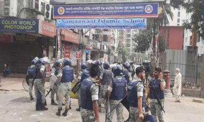 জুলাই সনদকে কেন্দ্র করে মানিক মিয়া এভিনিউতে সংঘর্ষ, উত্তপ্ত পরিস্থিতি