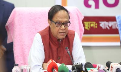 পাঁচ ব্যাংক একীভূত করা ছাড়া বিকল্প ছিল না: গভর্নর