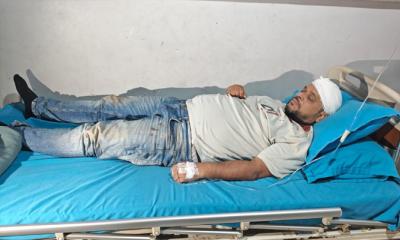 আসামি গ্রেপ্তার করতে গিয়ে হামলার শিকার পুলিশ কর্মকর্তা, আটক ১