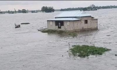 মনপুরায় ঘূর্ণিঝড় শক্তির প্রভাবে নিম্নাঞ্চল প্লাবিত — পানিবন্দি হাজারো পরিবার