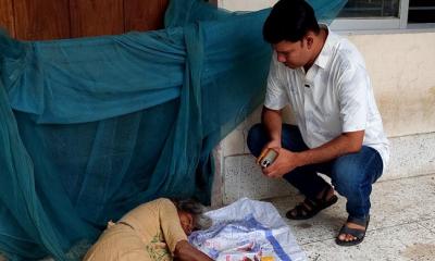 রাজীবপুরে অজ্ঞাত বৃদ্ধার দায়িত্ব নিলেন ইউএনও