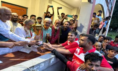 গণগ্রন্থাগার মহারাজপুর ফুটবল টুর্নামেন্টের ফাইনালে ইয়াছিন ফুটবল একাডেমির জয়