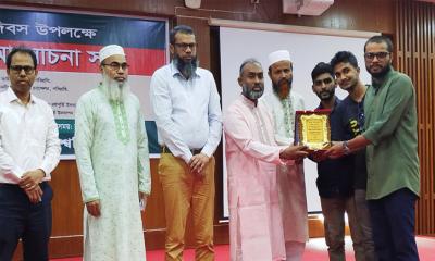 জুলাই গণঅভ্যুত্থানে অবদানের স্বীকৃতি, সম্মাননা পেল পবিপ্রবি সাংবাদিক সমিতি