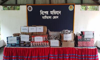 মাটিরাঙায় সেনা অভিযানে বিপুল পরিমাণ ভারতীয় পণ্য আটক
