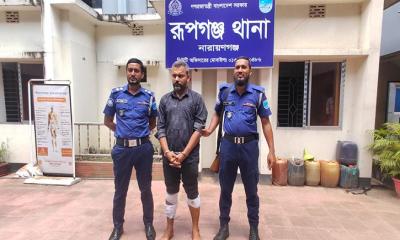 রূপগঞ্জ থেকে অপহৃত ইউপি চেয়ারম্যান রাজধানীর পোস্তগোলা থেকে উদ্ধার, গ্রেপ্তার-১