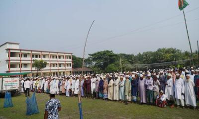 হাজারো জনতার অশ্রুসিক্ত নয়নে বিদায় ইবি অধ্যাপকের