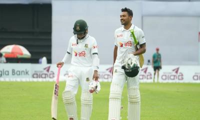 ৩ উইকেটে ১০১ রান নিয়ে মধ্যাহ্নভোজে বাংলাদেশ