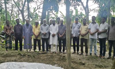 গ্যাস সিলিন্ডার বিস্ফোরণে নিহত পরিবারের খোঁজ নিল দুমকি উপজেলা বিএনপি