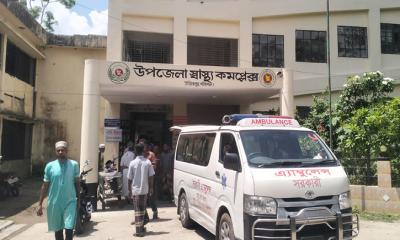 উজিরপুরে অটোরিকশার ধাক্কায় পথচারী নিহত
