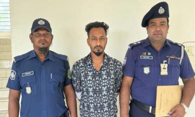 সড়ক দুর্ঘটনায় ৪ জন নিহতের ঘটনায় ঘাতক বাসচালক গ্রেপ্তার