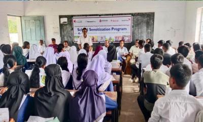 ঠাকুরগাঁওয়ে স্কুল সেনসিটাইজেসন প্রোগ্রাম অনুষ্ঠিত