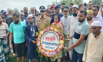শহীদ রিতা আক্তারের কবরে পুষ্পস্তবক অর্পণ ও দোয়া মাহফিল অনুষ্ঠিত
