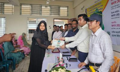রেনেসাঁ ইন্টারন্যাশনাল ফাউন্ডেশনের পক্ষ থেকে এসএসসিতে জিপিএ-৫ প্রাপ্ত শিক্ষার্থীদের সংবর্ধনা
