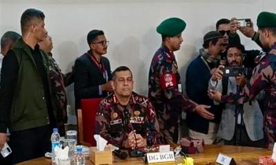 ঝিনাইগাতীতে বিজিবির বেইজ ক্যাম্প পরিদর্শন করলেন মহাপরিচালক
