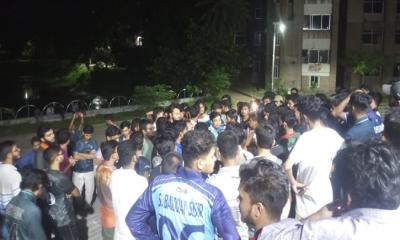 প্রকৌশল শিক্ষার্থীদের ওপর পুলিশি হামলা,বিভিন্ন স্লোগানে উত্তাল মাভাবিপ্রবি