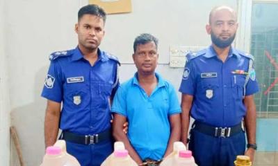 সরাইলে চোলাই মদসহ মাদক কারবারি গ্রেফতার