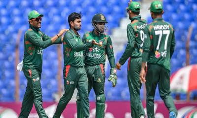 একাধিক চমক দিয়ে  অস্ট্রেলিয়ার বিপক্ষে ওয়ানডে দল ঘোষণা