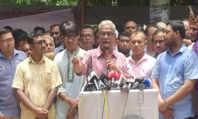 সব ষড়যন্ত্র মোকাবিলার সাহস বিএনপির আছে: ফারুক