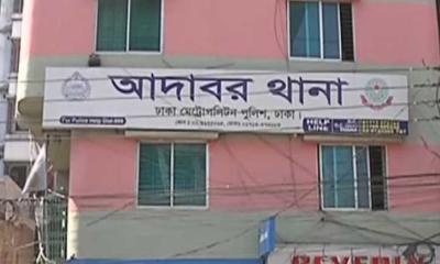 ওসি ও এসআইকে কুপিয়ে জখম করল ছিনতাইকারী