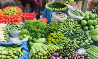 টানা বৃষ্টিতে চট্টগ্রামে চড়া কাঁচাবাজার