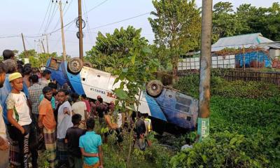 সুনামগঞ্জে বাস খাদে পড়ে নিহত ২