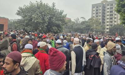 সকাল থেকেই খালেদা জিয়ার জানাজা স্থলে মানুষের ঢল
