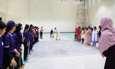 যবিপ্রবিতে প্রথমবারের মতো ছাত্রীদের আন্তঃবিভাগ ক্রিকেট প্রতিযোগিতা শুরু